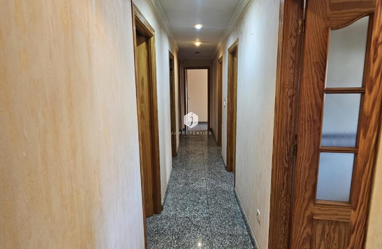 D'occasion - Attique -
Torrevieja - CENTRE