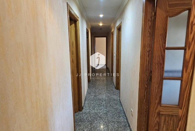 D'occasion - Attique -
Torrevieja - CENTRE