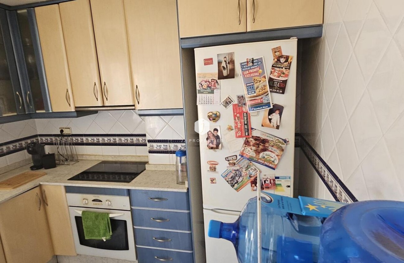 D'occasion - Attique -
Torrevieja - CENTRE