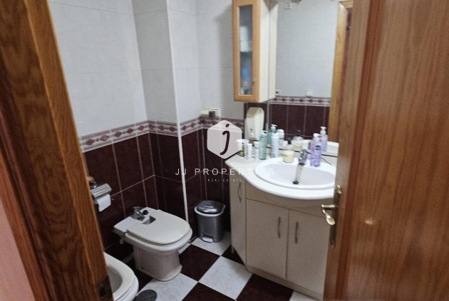 D'occasion - Attique -
Torrevieja - CENTRE