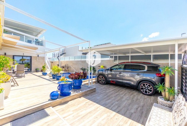 Segunda mano - Villa -
Daya Nueva - Costa Blanca