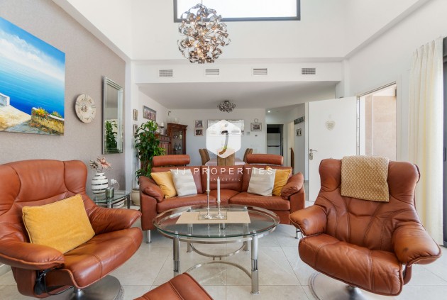 Segunda mano - Villa -
Daya Nueva - Costa Blanca