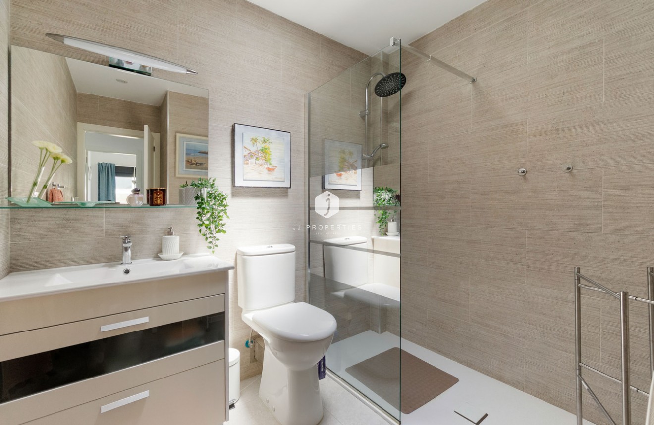 Segunda mano - Villa -
Daya Nueva - Costa Blanca