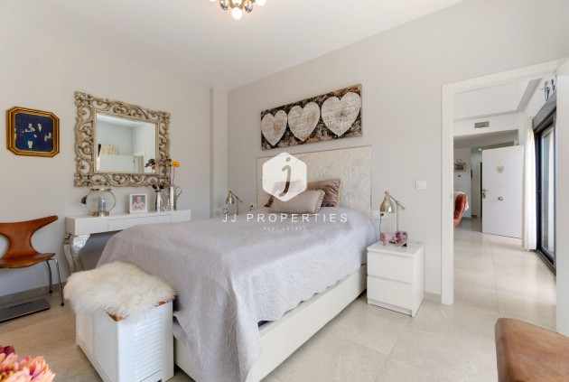 Segunda mano - Villa -
Daya Nueva - Costa Blanca