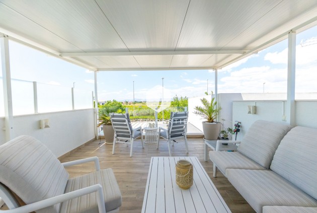 Segunda mano - Villa -
Daya Nueva - Costa Blanca