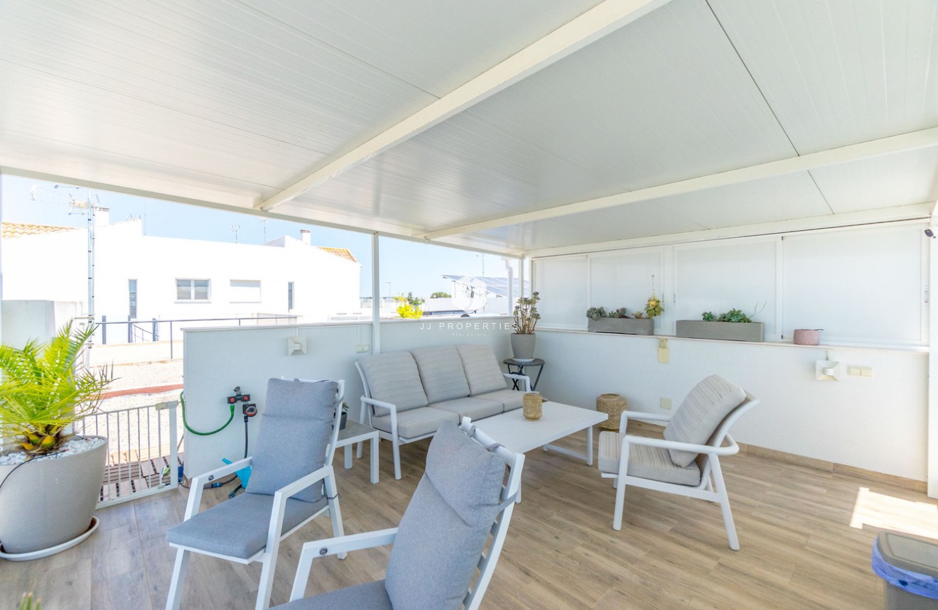 Segunda mano - Villa -
Daya Nueva - Costa Blanca