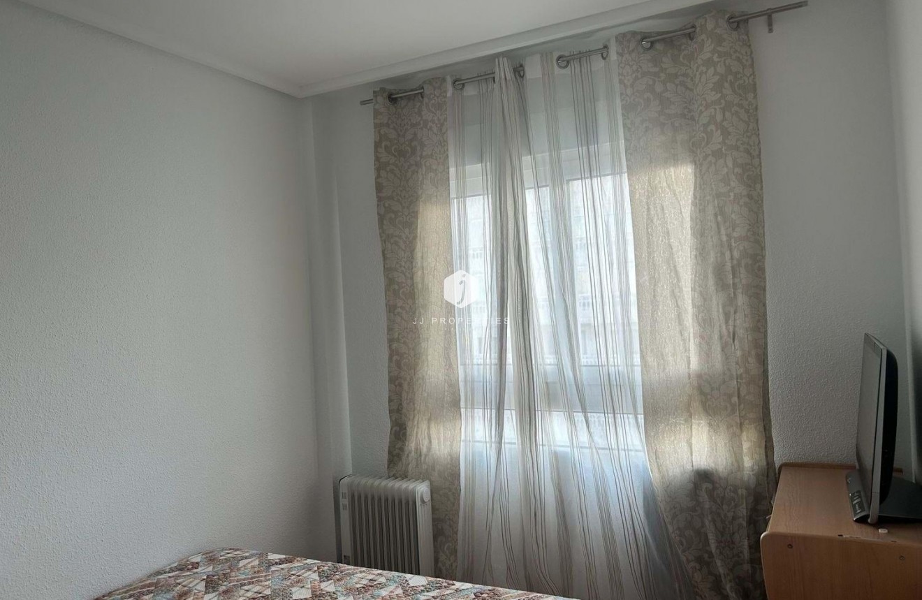 Z drugiej ręki - Daszek -
Torrevieja - Torreblanca