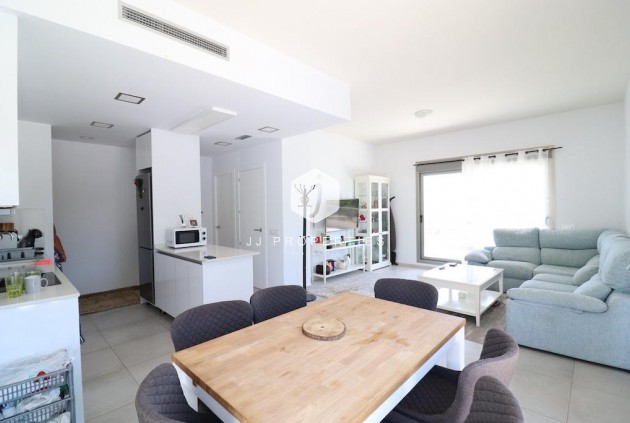 Segunda mano - Villa -
San Miguel de Salinas - Inland