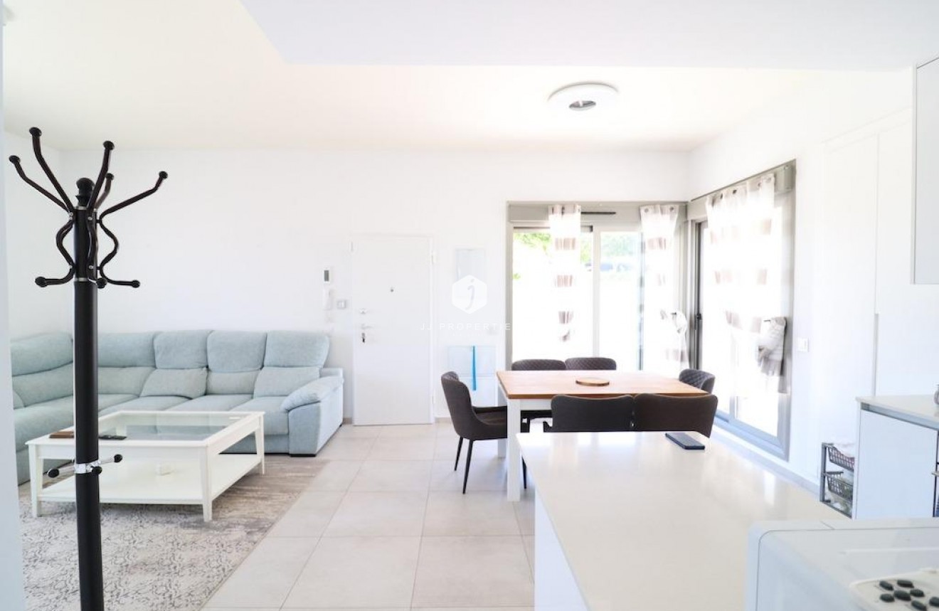 Segunda mano - Villa -
San Miguel de Salinas - Inland