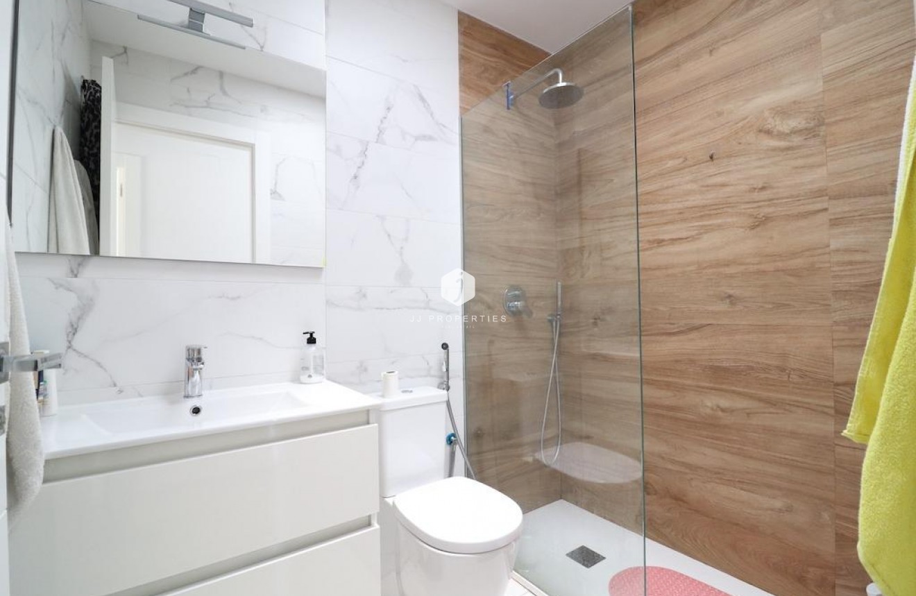 Segunda mano - Villa -
San Miguel de Salinas - Inland