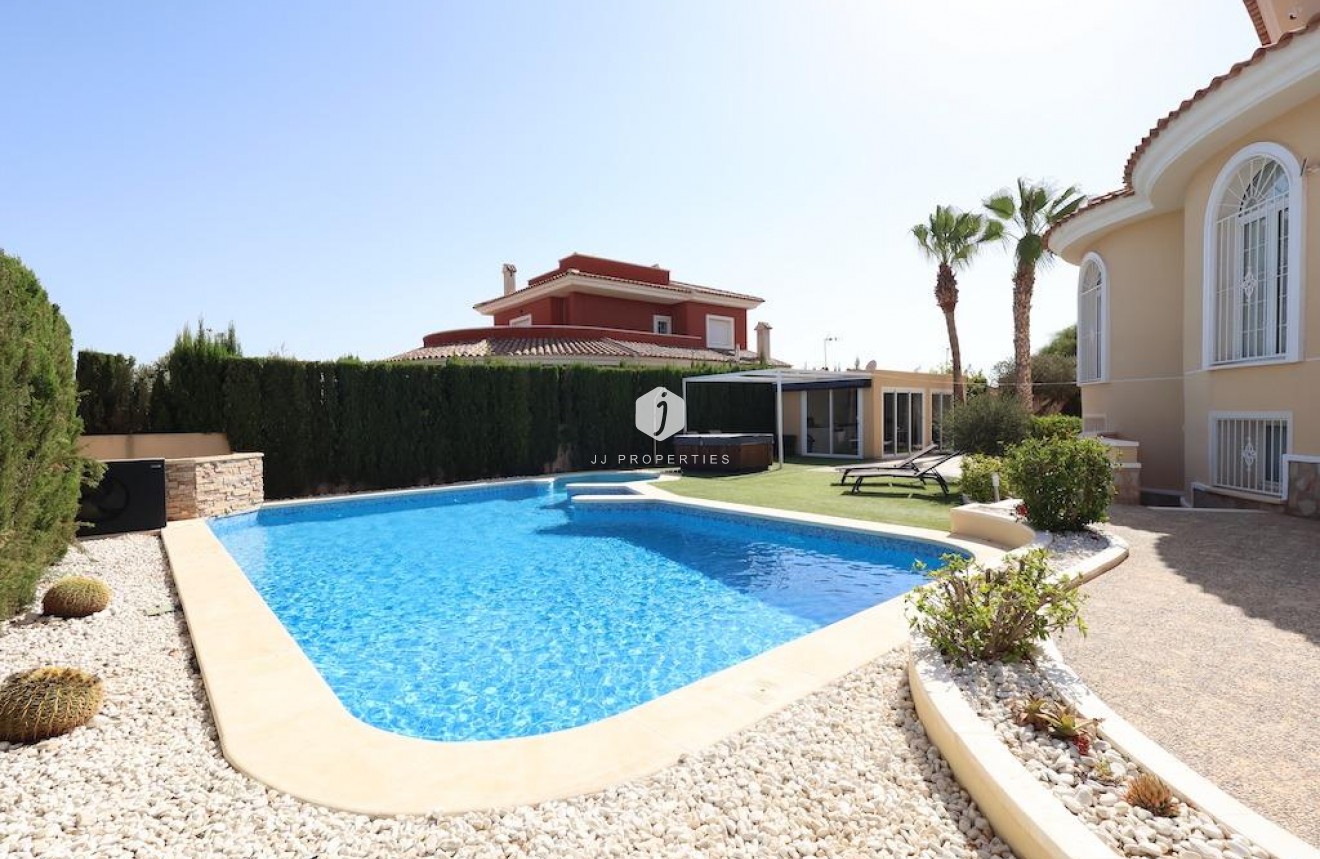 D'occasion - Villa -
Ciudad Quesada - Costa Blanca