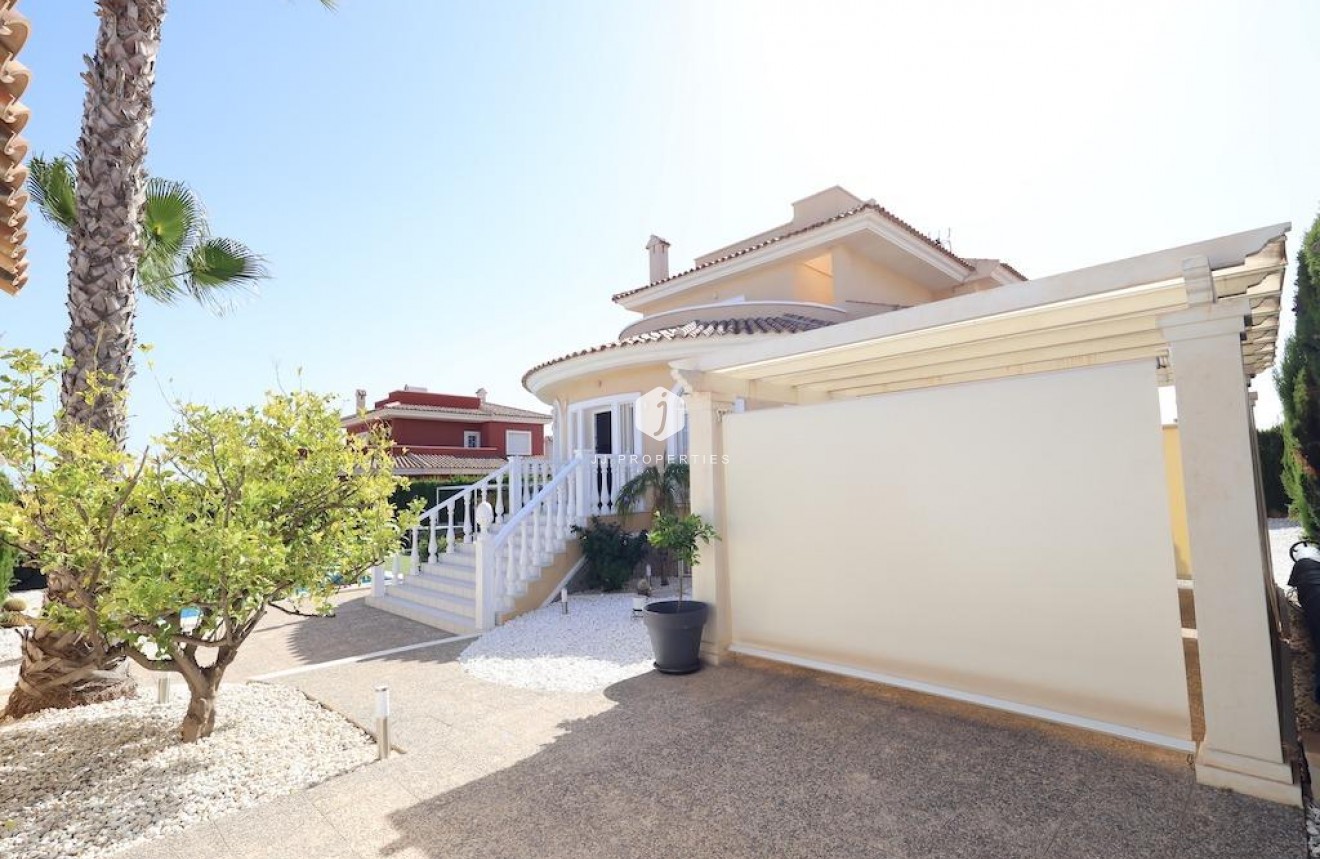 D'occasion - Villa -
Ciudad Quesada - Costa Blanca