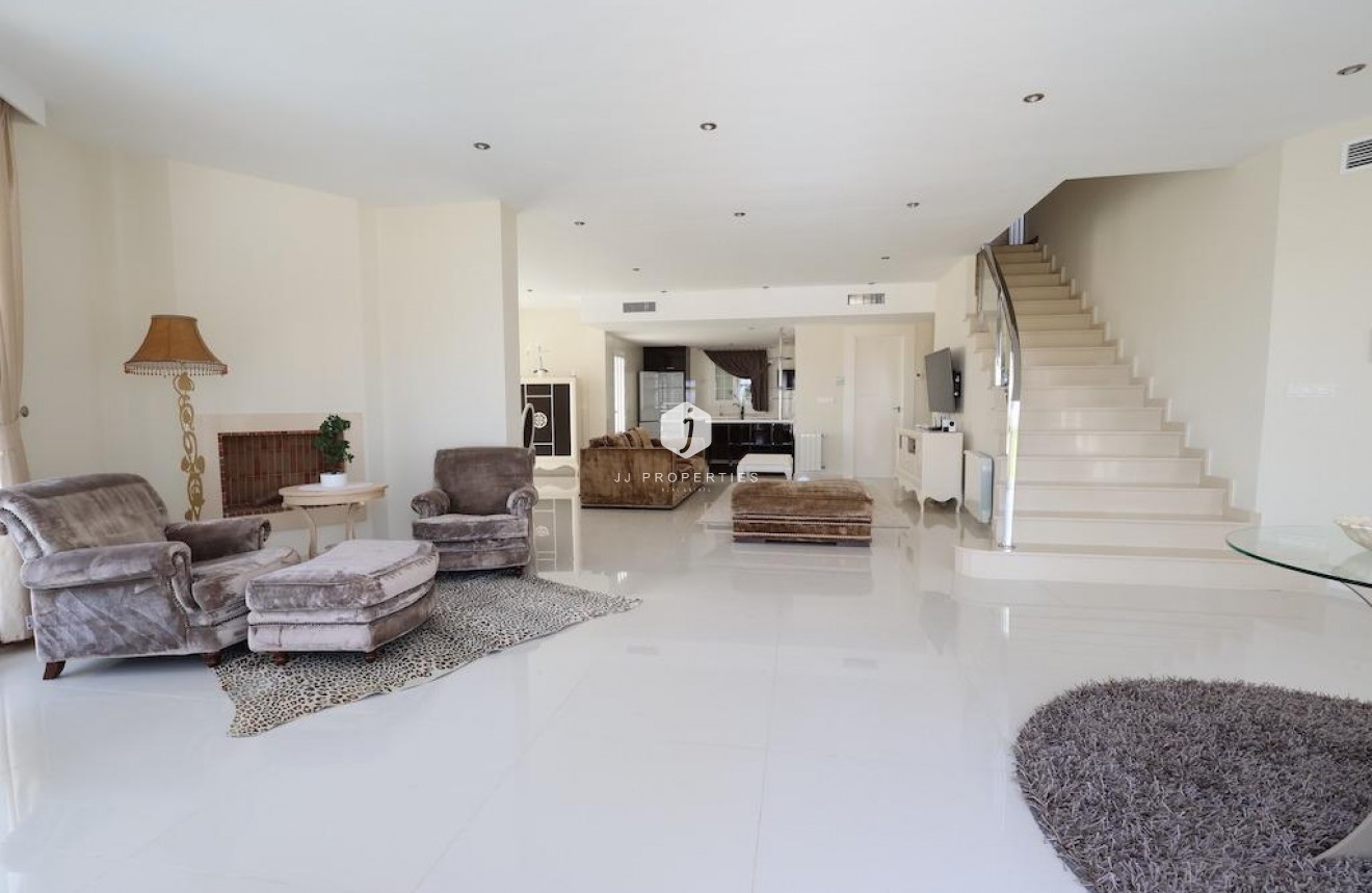 D'occasion - Villa -
Ciudad Quesada - Costa Blanca