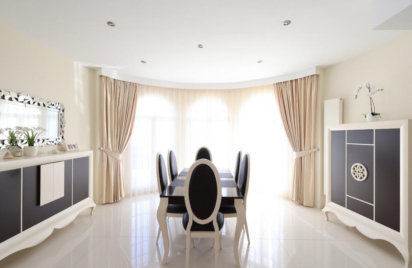 D'occasion - Villa -
Ciudad Quesada - Costa Blanca