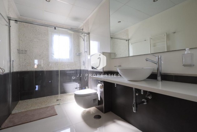 D'occasion - Villa -
Ciudad Quesada - Costa Blanca