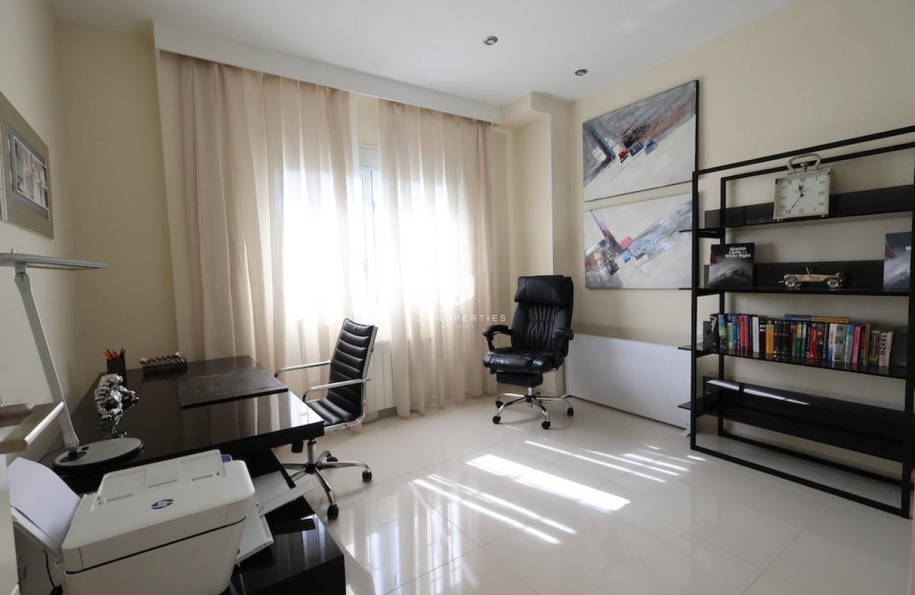 D'occasion - Villa -
Ciudad Quesada - Costa Blanca