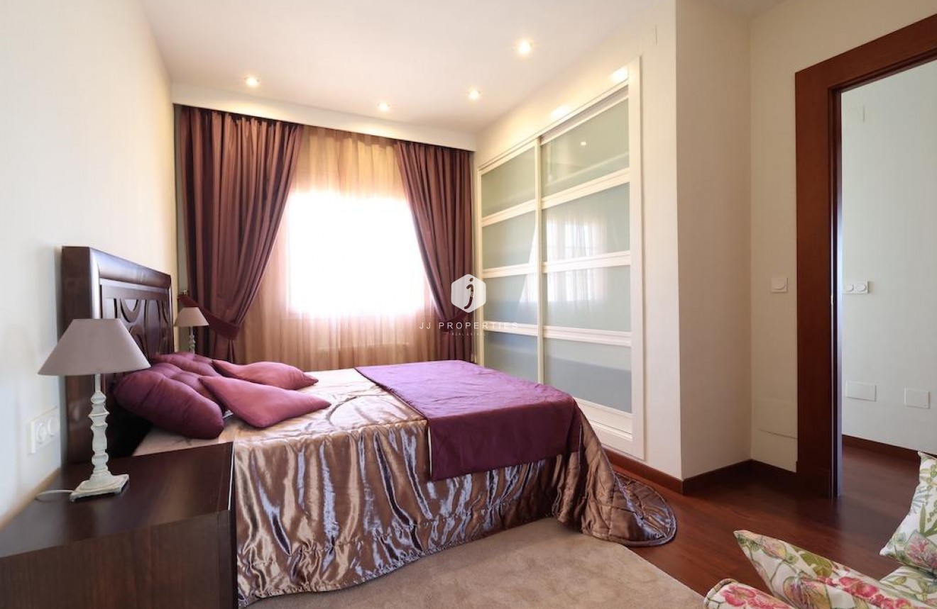 D'occasion - Villa -
Ciudad Quesada - Costa Blanca