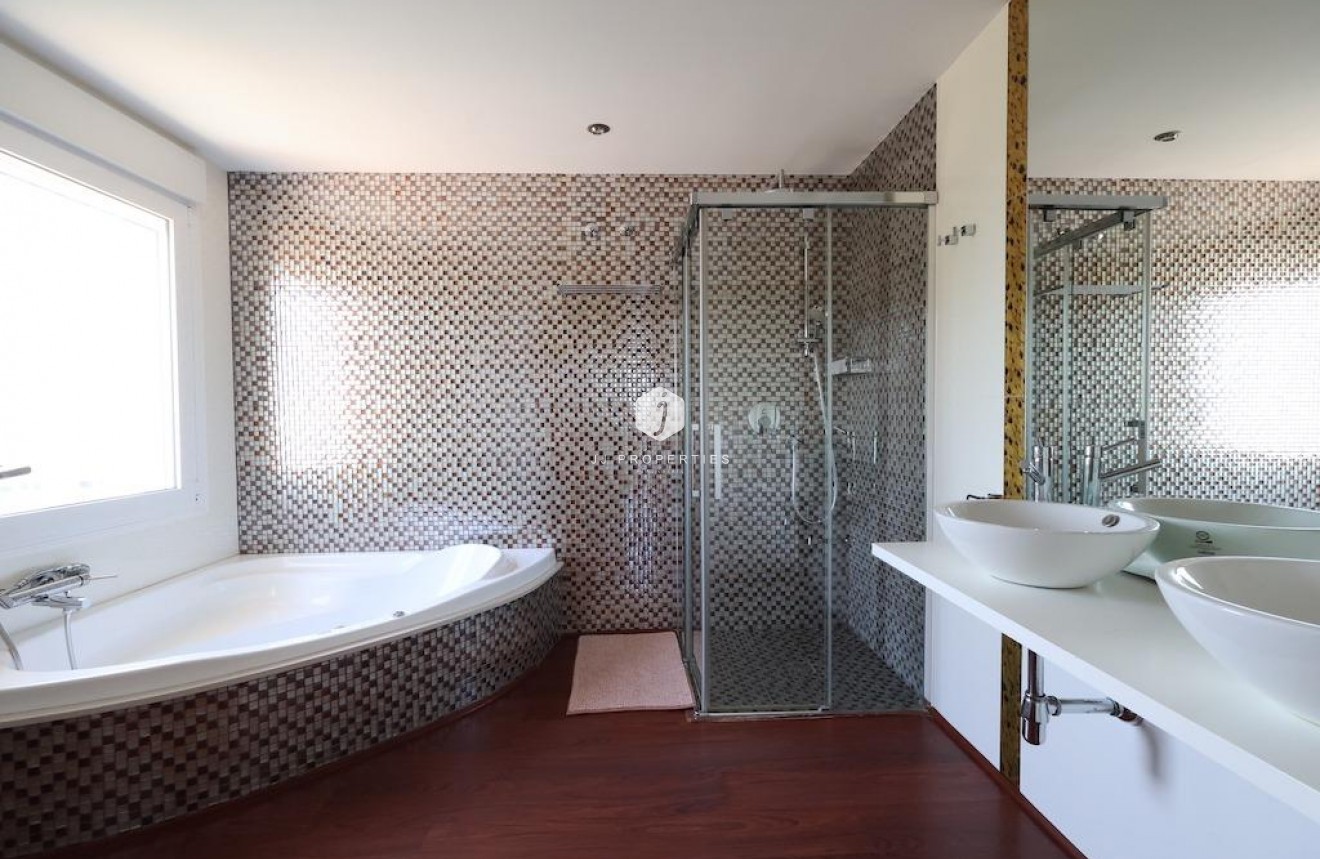 D'occasion - Villa -
Ciudad Quesada - Costa Blanca