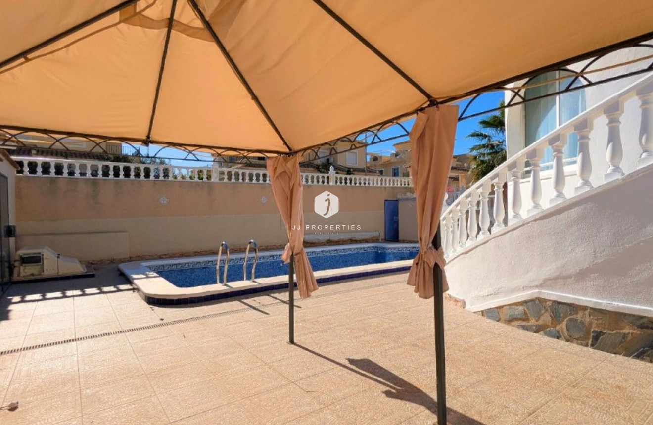 Segunda mano - Villa -
Ciudad Quesada - Costa Blanca