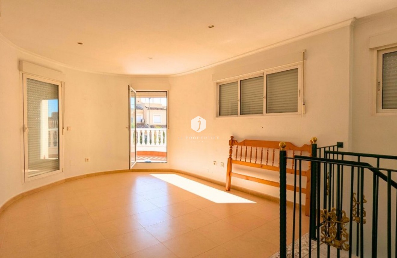 Segunda mano - Villa -
Ciudad Quesada - Costa Blanca