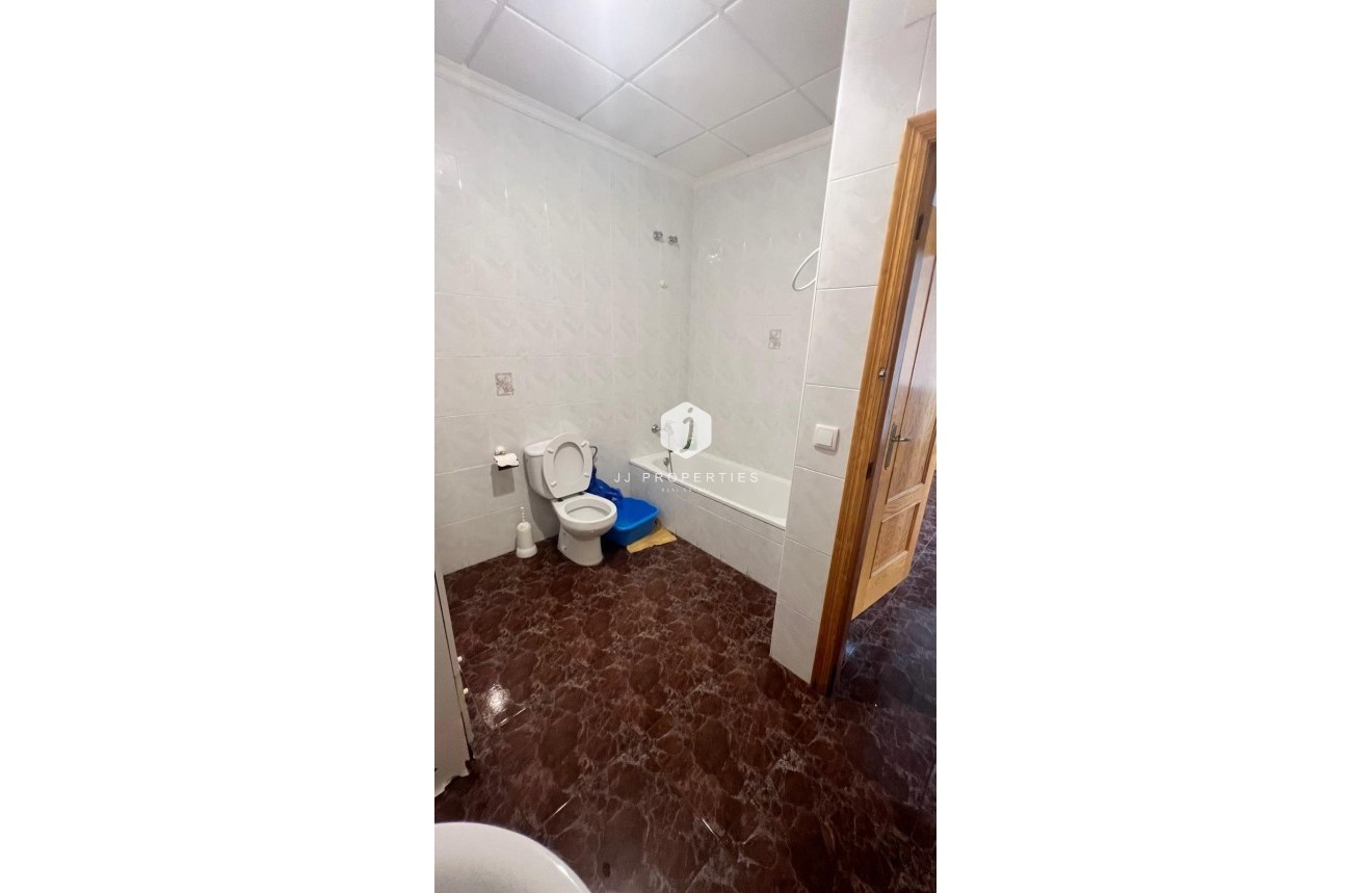 Segunda mano - Chalet -
Torrevieja - Estacion de autobuses