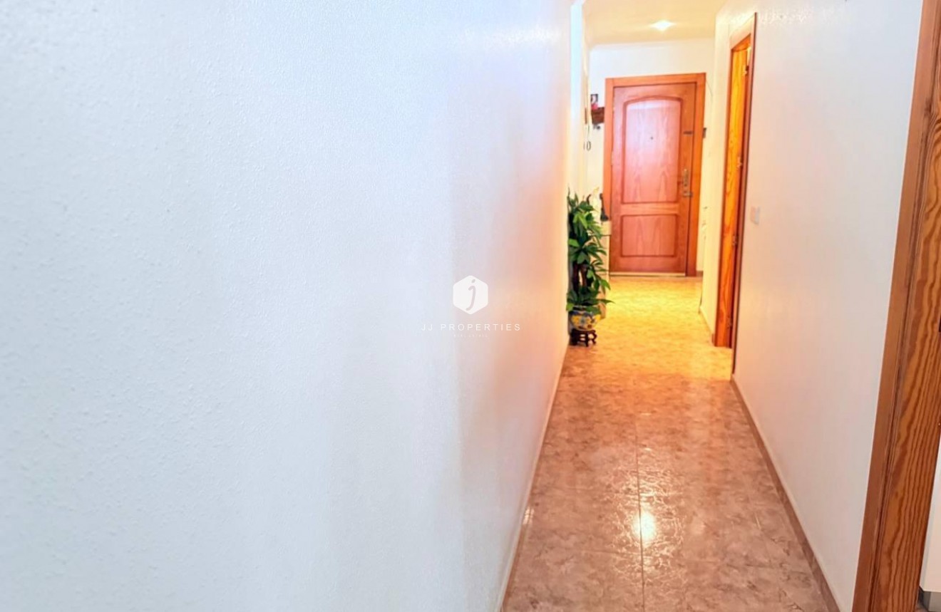 D'occasion - Appartement -
Torrevieja - La Mata