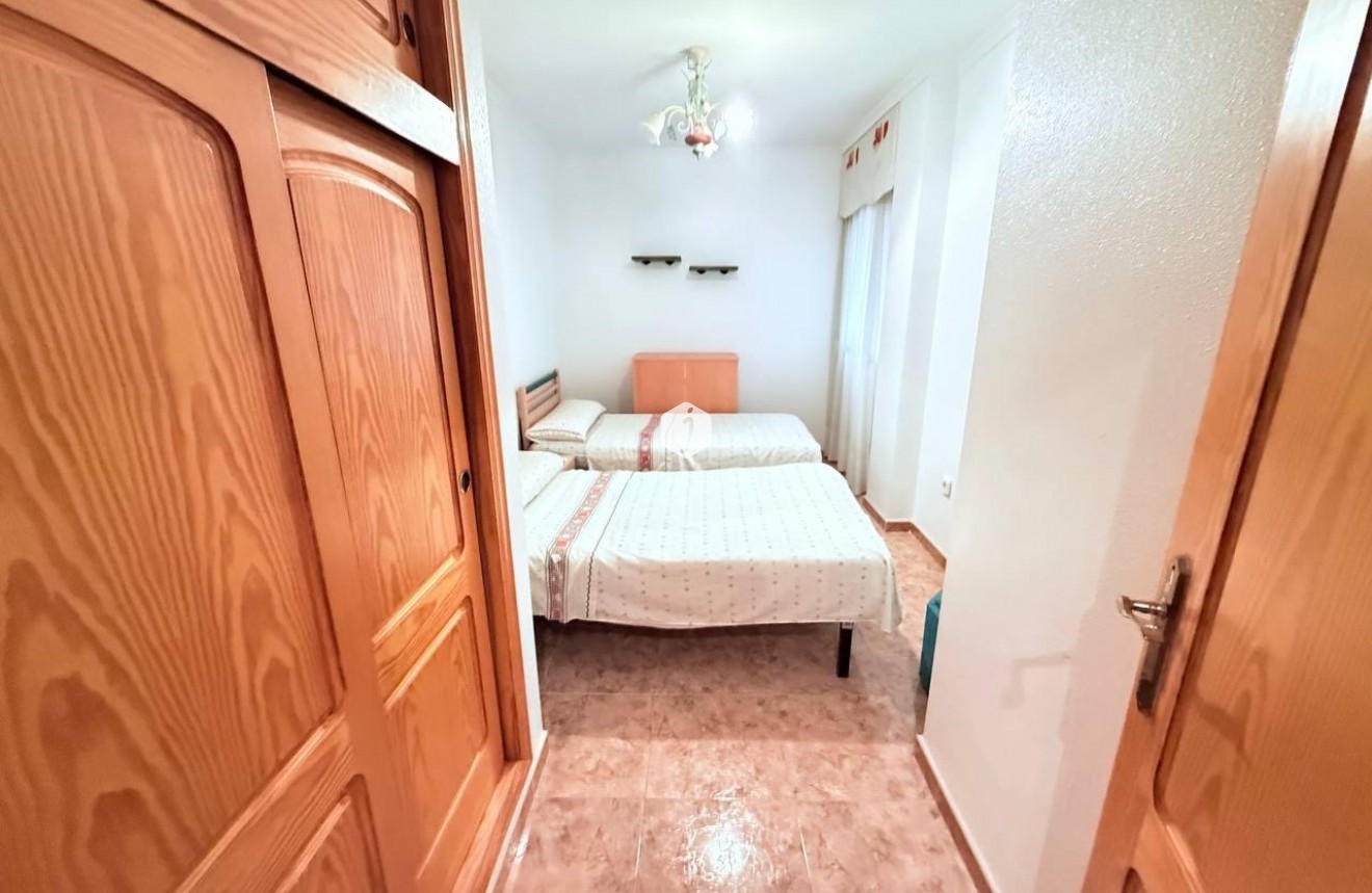 D'occasion - Appartement -
Torrevieja - La Mata