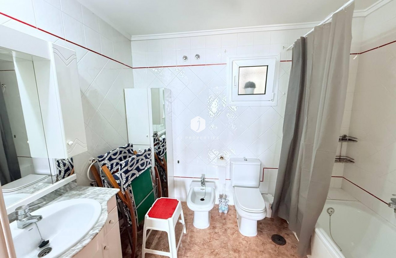 D'occasion - Appartement -
Torrevieja - La Mata