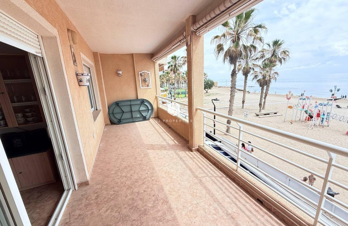 D'occasion - Appartement -
Torrevieja - La Mata