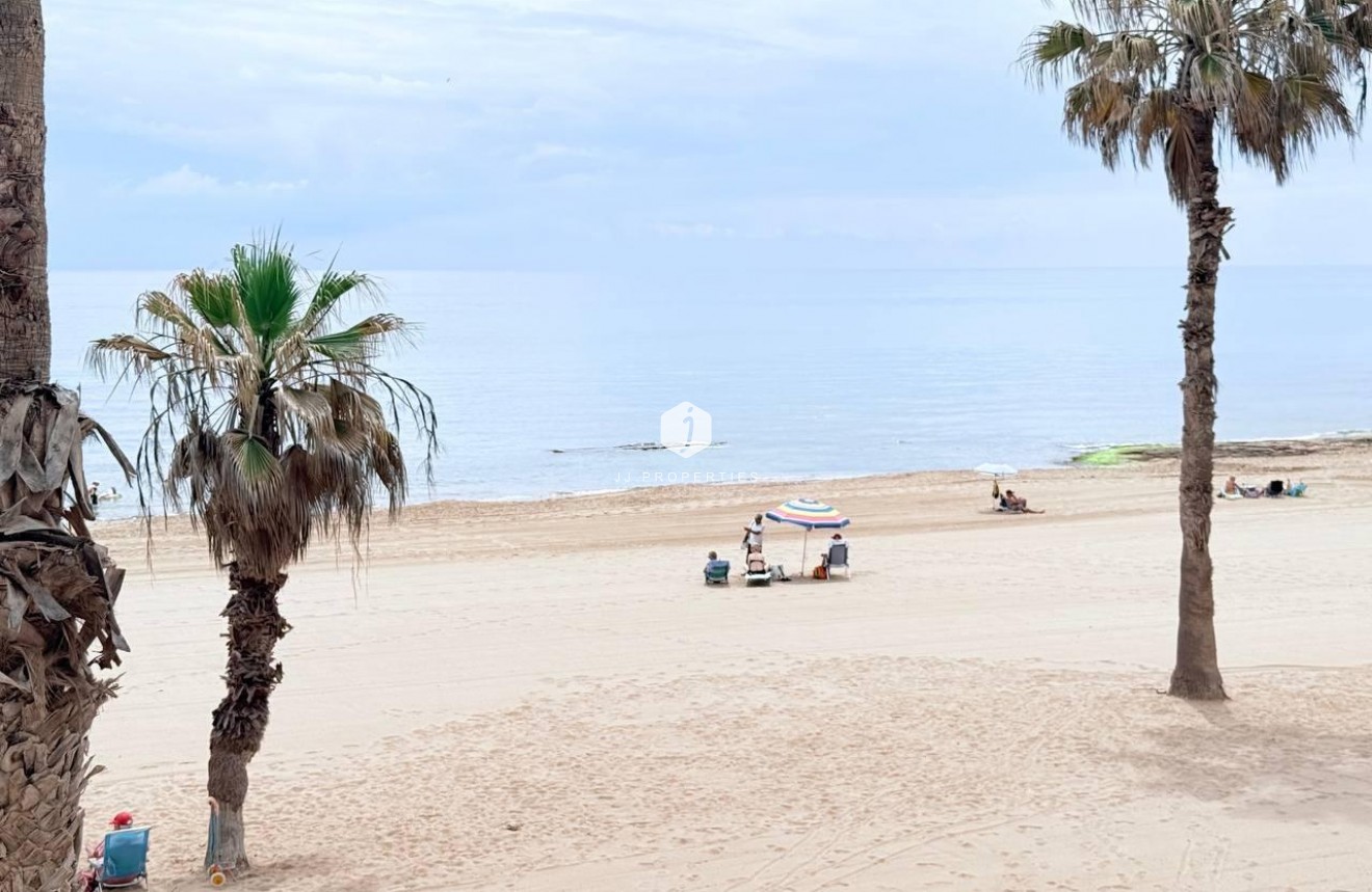 D'occasion - Appartement -
Torrevieja - La Mata