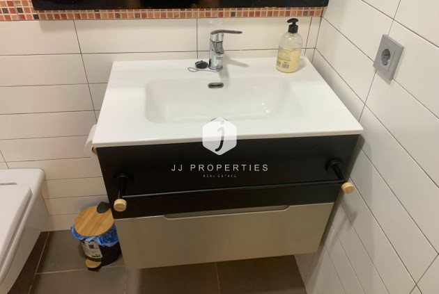 Segunda mano - Apartamento / piso -
Guardamar del Segura - Pueblo