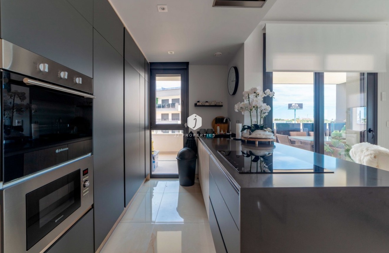 Segunda mano - Apartamento / piso -
Playa Flamenca - Costa Blanca