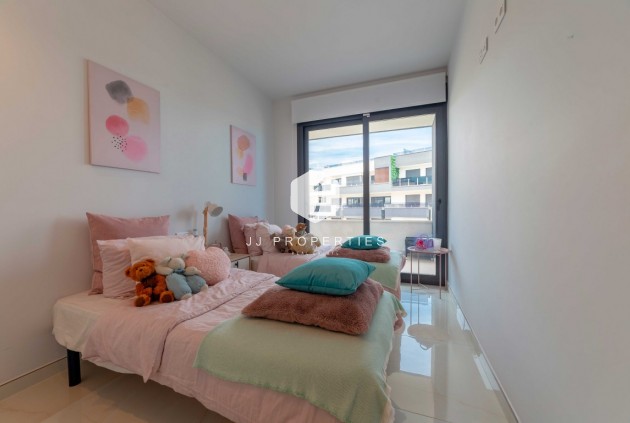 Segunda mano - Apartamento / piso -
Playa Flamenca - Costa Blanca