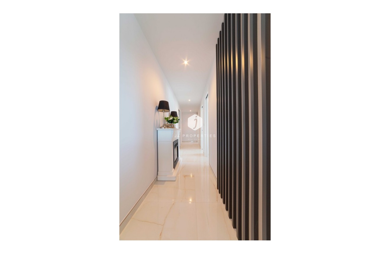 Segunda mano - Apartamento / piso -
Playa Flamenca - Costa Blanca