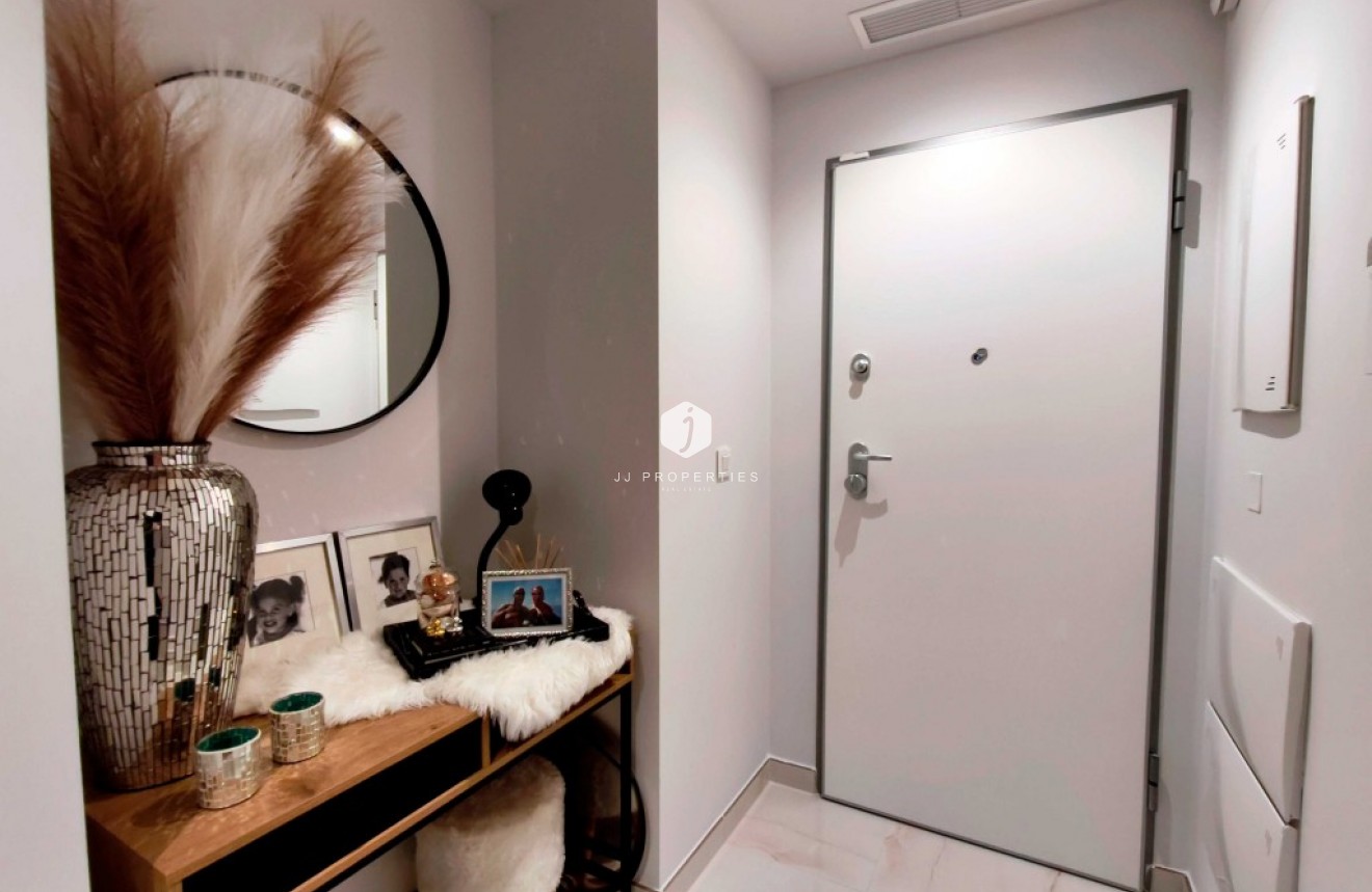 Segunda mano - Apartamento / piso -
Playa Flamenca - Costa Blanca