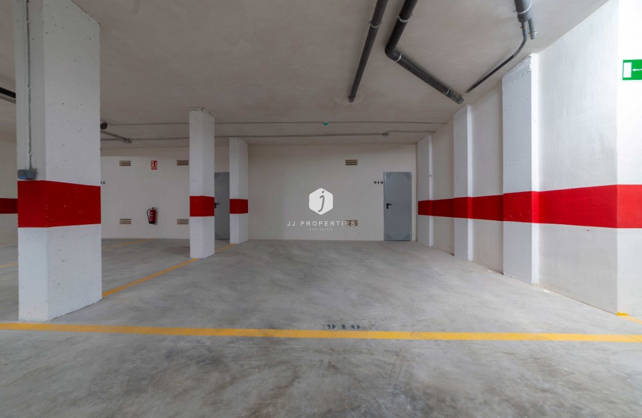 Segunda mano - Apartamento / piso -
Playa Flamenca - Costa Blanca