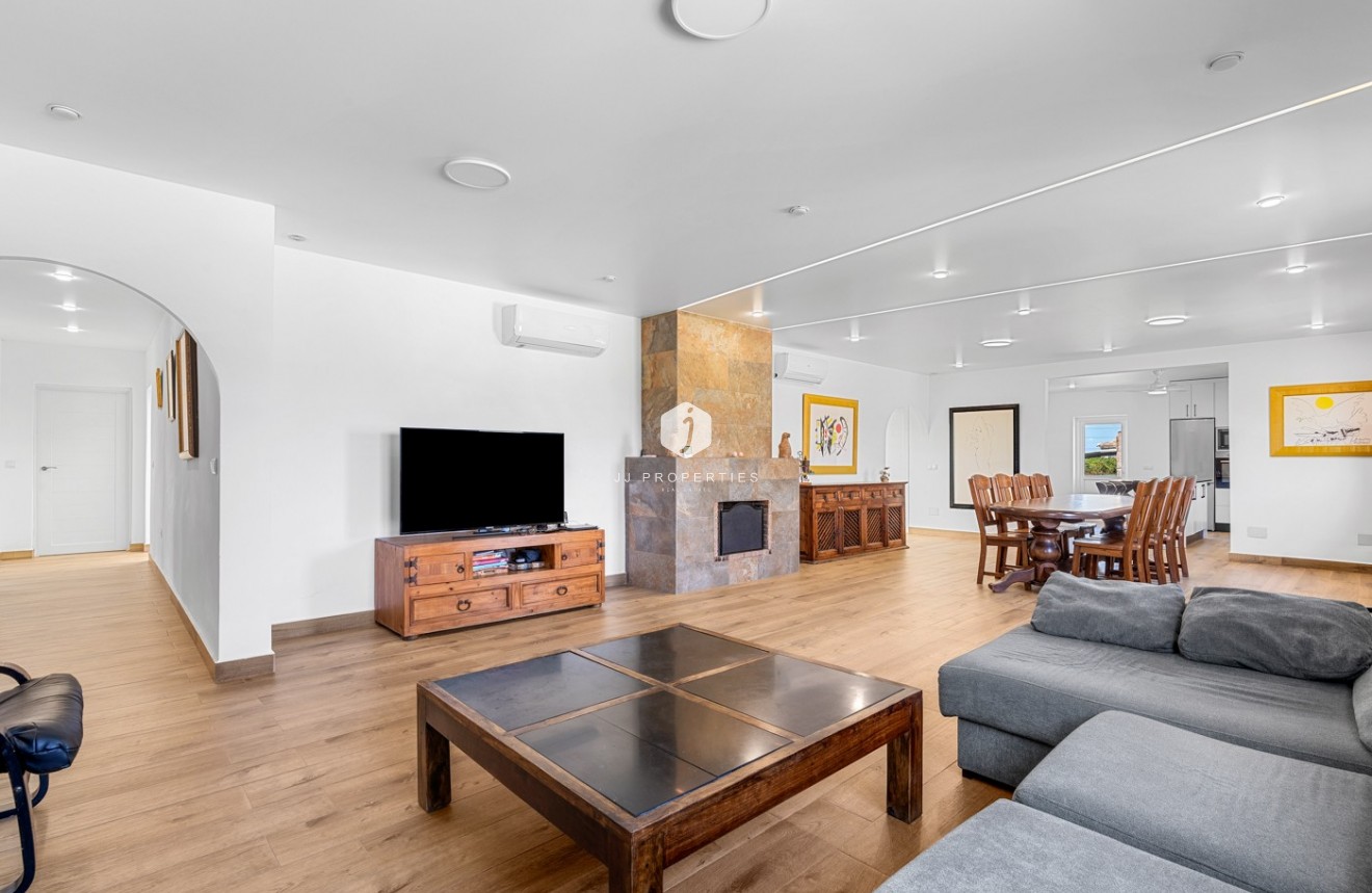 Segunda mano - Villa -
Los Montesinos - Costa Blanca