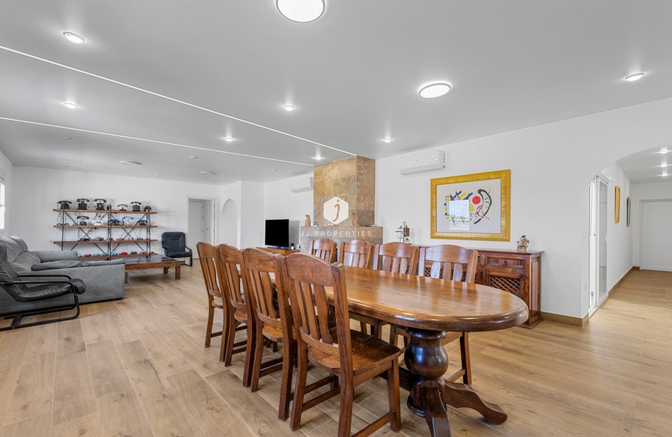 Segunda mano - Villa -
Los Montesinos - Costa Blanca