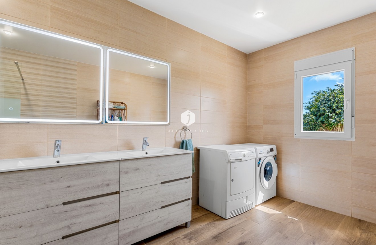 Segunda mano - Villa -
Los Montesinos - Costa Blanca