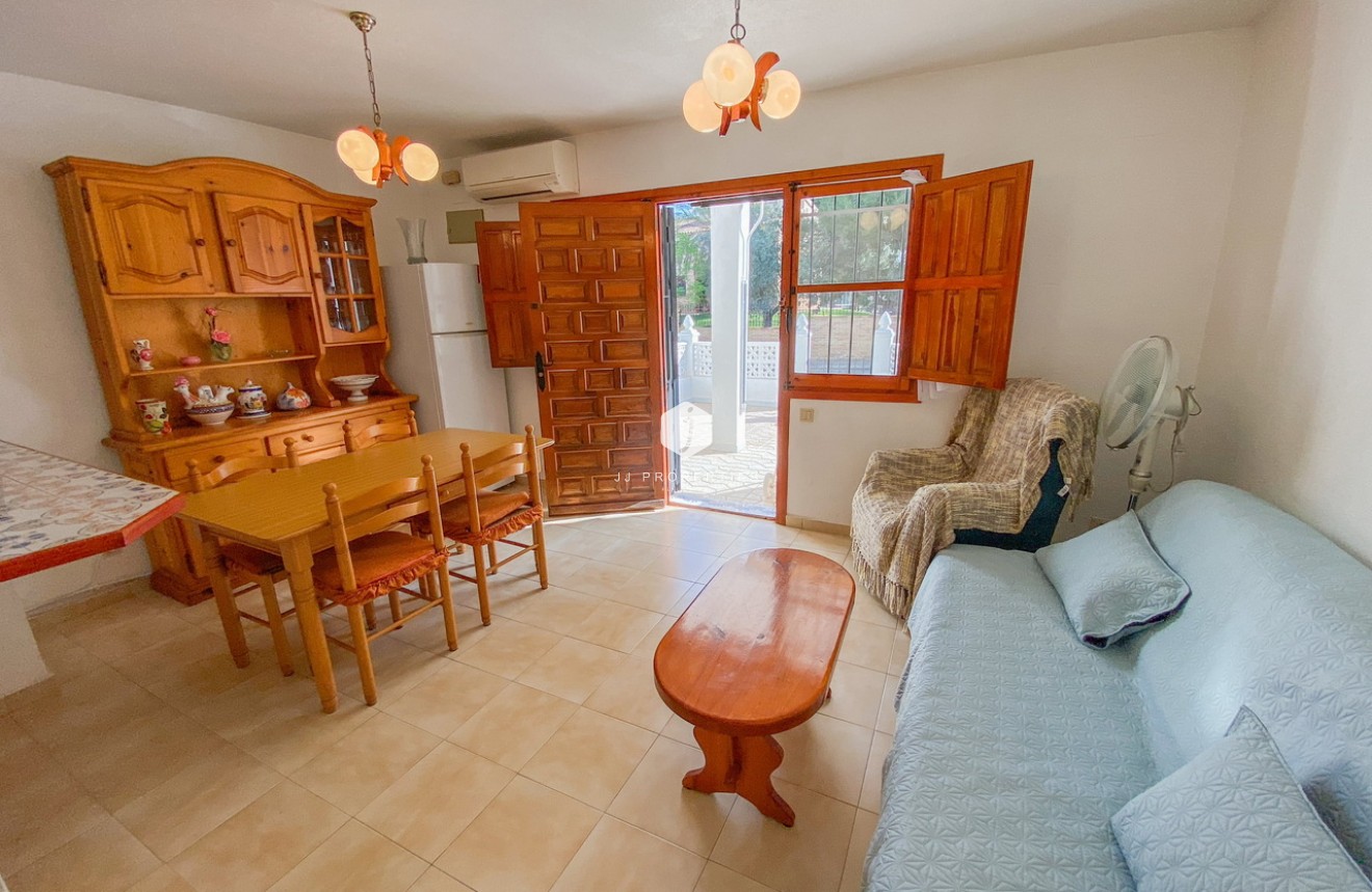 D'occasion - Chalet -
Los Balcones - Costa Blanca