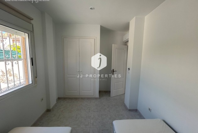 Segunda mano - Villa -
Ciudad Quesada - Benimar