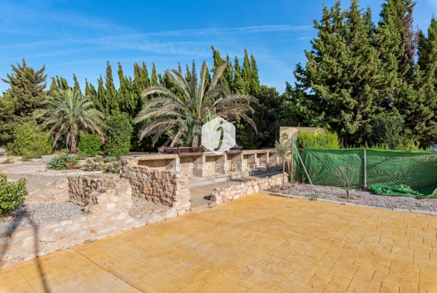 Segunda mano - Villa -
Los Montesinos - Costa Blanca