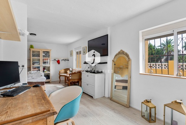 Segunda mano - Villa -
Los Montesinos - Costa Blanca