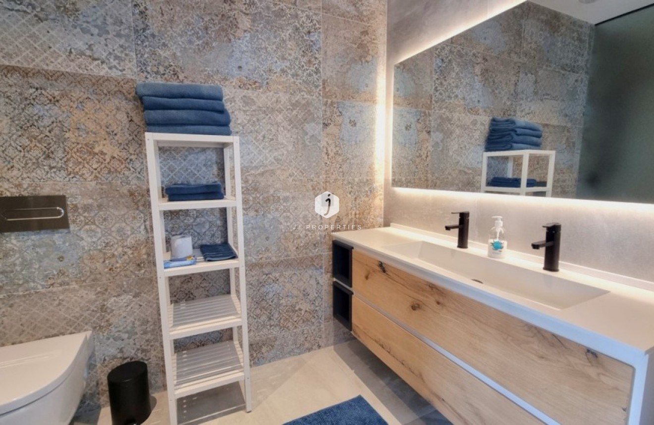 Segunda mano - Villa -
Rojales - Inland