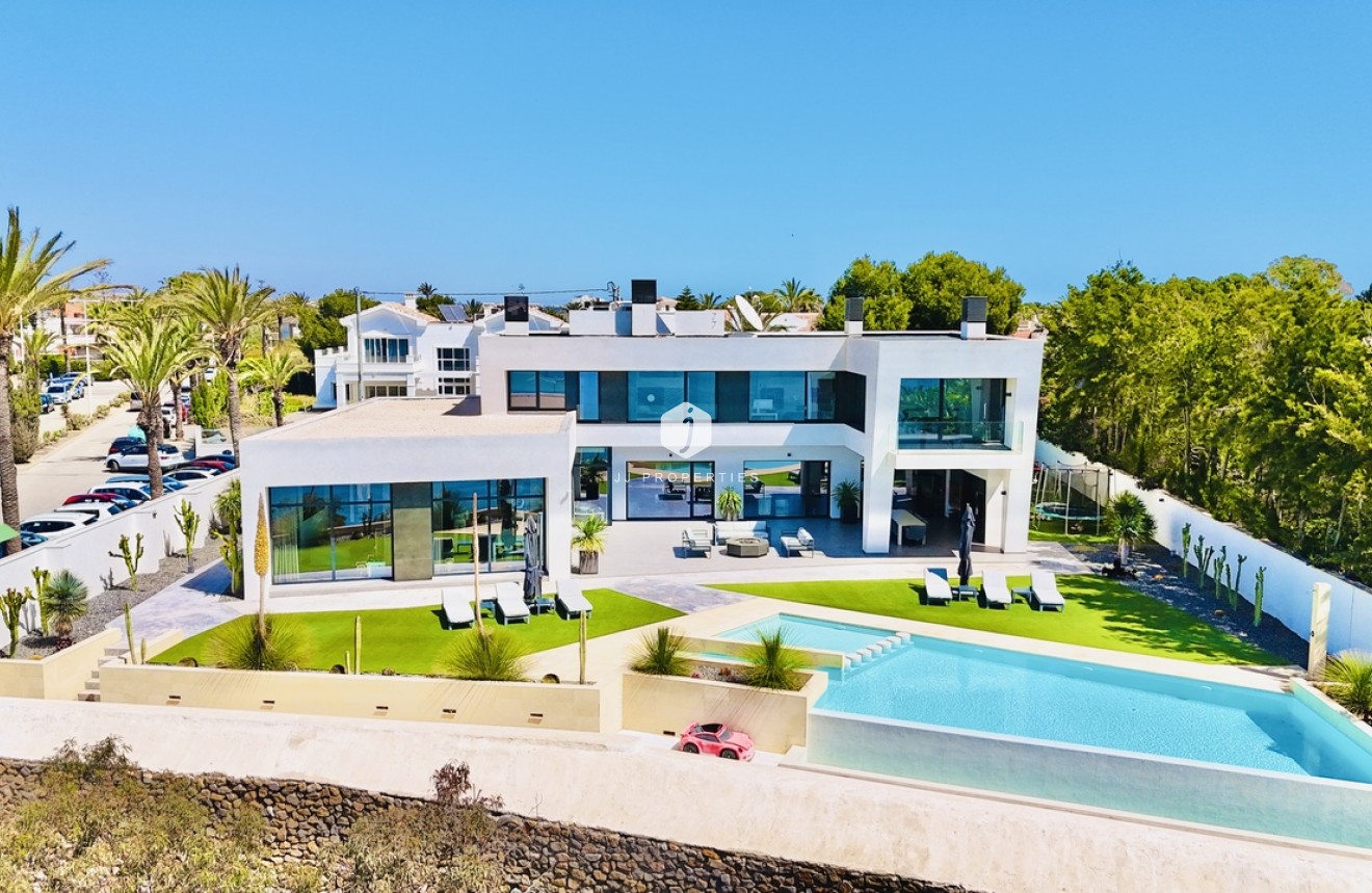 Segunda mano - Villa -
Cabo Roig - Costa Blanca