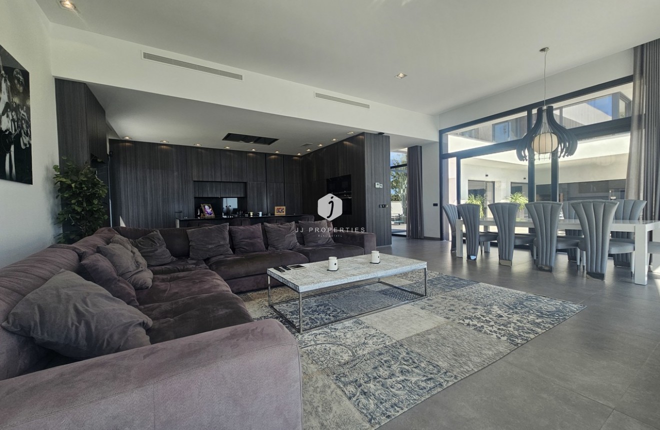 Segunda mano - Villa -
Cabo Roig - Costa Blanca