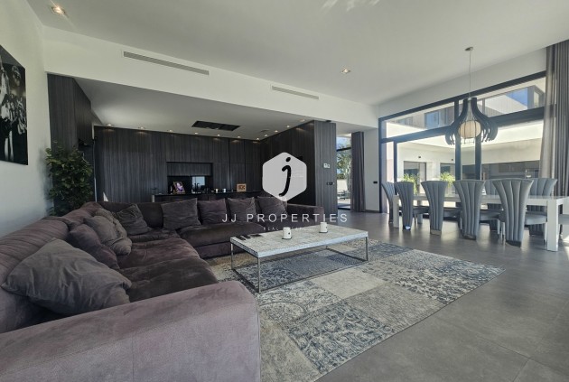 Segunda mano - Villa -
Cabo Roig - Costa Blanca