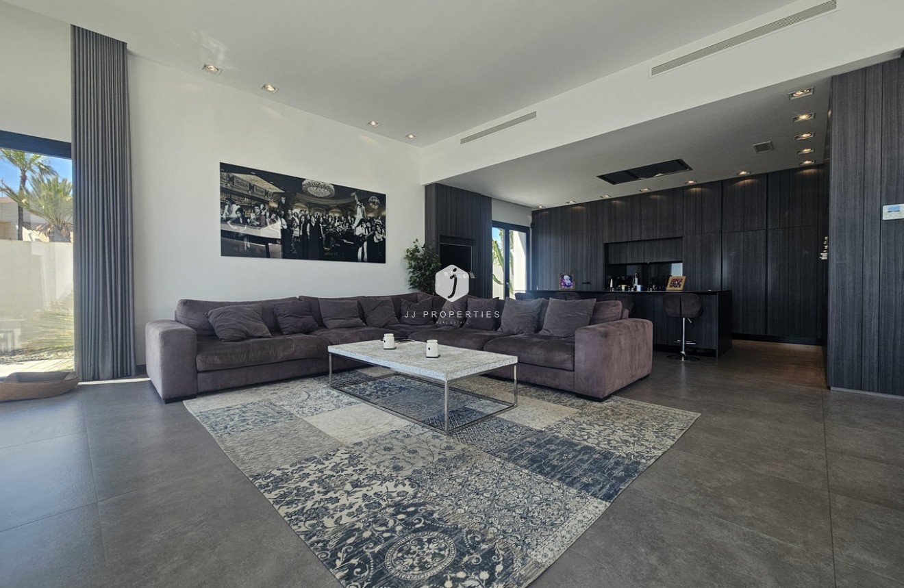 Segunda mano - Villa -
Cabo Roig - Costa Blanca