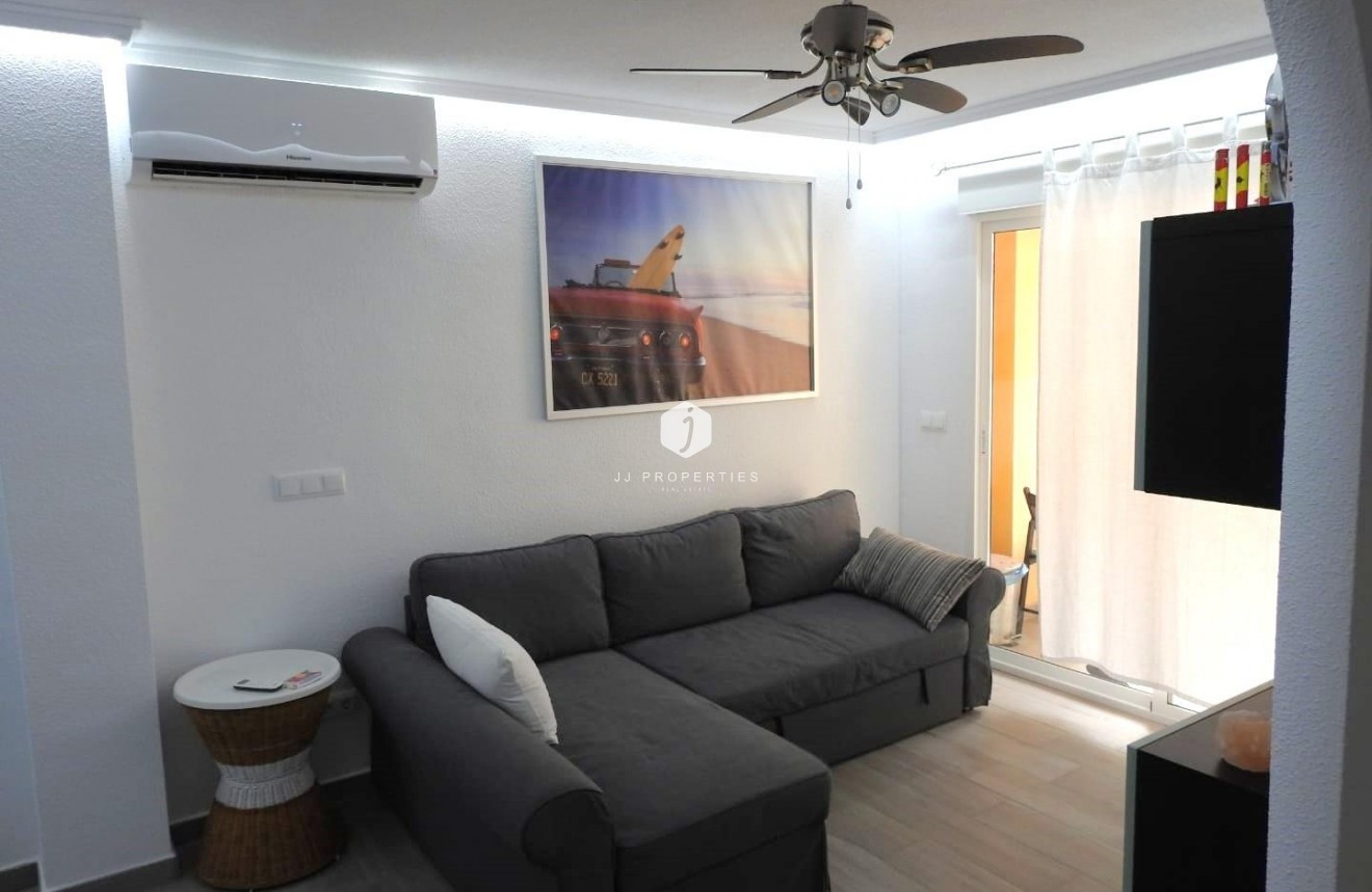 Segunda mano - Apartamento / piso -
Torrevieja - Playa del Cura