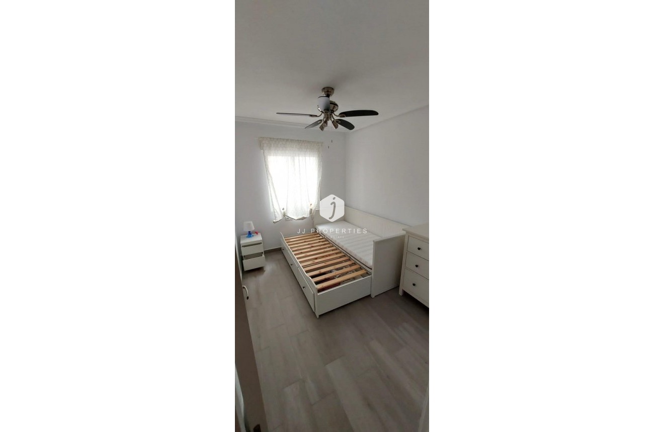 Segunda mano - Apartamento / piso -
Torrevieja - Playa del Cura